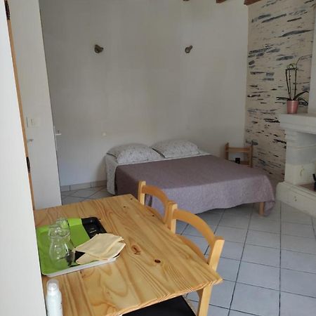 Chambre La Loire La Dagueniere エクステリア 写真